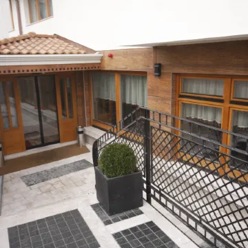 Hotel Aziza