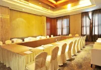 โรงแรมดาเลียนเอสแอนด์เอ็นอินเตอเนชั่นแนล - ที่มีที่จอดรถ