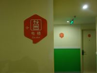 99旅馆连锁(上海江湾镇地铁站店) - 公共区域