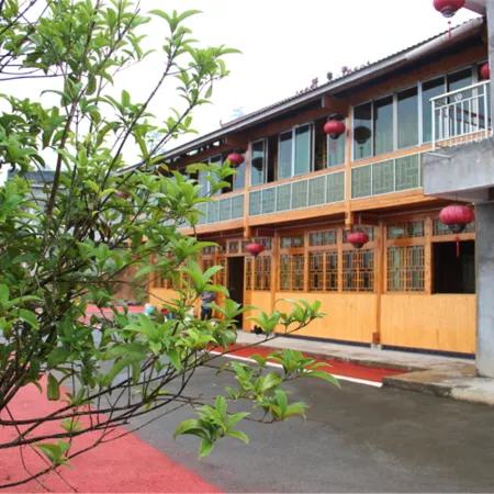 Xinhua Terrace Family Accommodation