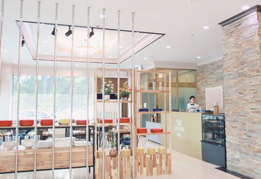 Grand Hotel Pyeongtaek LakeOver view