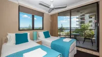 Aristocrat Apartments - Holiday Apartments