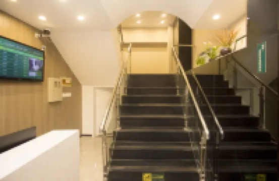 Qingmu Express (Nanjing Xinjiekou Xinjiekou Subway Station Fengfu Road)