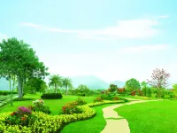 Fueng Fah Riverside Gardens Resort Hotels near Huay Tueng Thao Reservoir