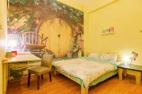 Seven Meet Youth Hostel