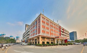 Midi Hotel