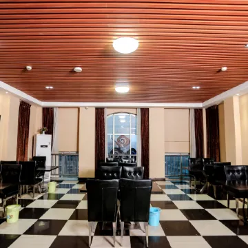 Wanxiang Fashion Chain Hotel Qixian Hongqi Road