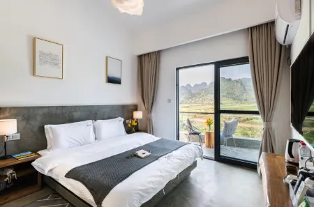 Yizhao Yixi Inn Отели рядом с достопримечательностью «Pingdong Square»