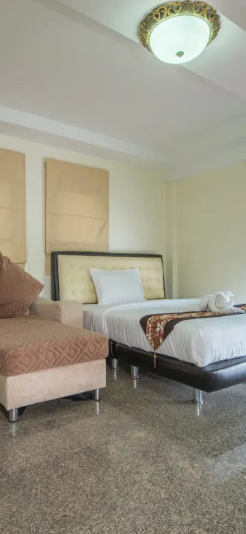 วิลล่า, ริมสระว่ายน้ำ