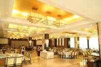 Oriental International Hotel (Leping City Donghu Park Branch) Hotels in Leping
