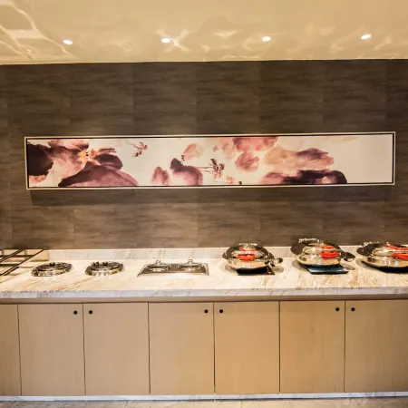 Jinjiang Inn Select Hotel (Chifeng South Railway Station Shier Zhong)