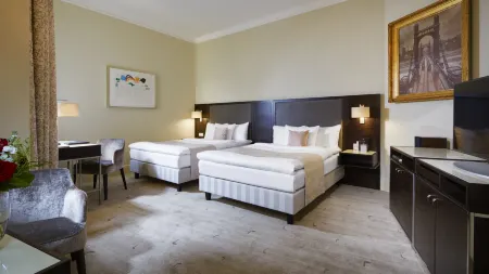 Aria Hotel Prague Отели рядом с достопримечательностью «Don Giovanni Puppet Theater»