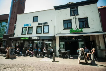 Hotel Taurus Отели в г. Overloon