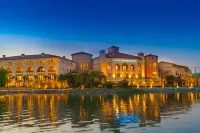 Wyndham Grand Plaza Royale Lake Crouching Dragon Resort Nanjing Hotels in Lishui District