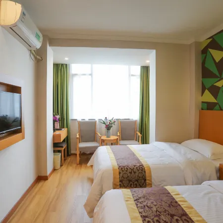 Green   skin  Hotel (Anyi Outpatient Department Store, Sanxiaokou, Lujiang Road, Hefei)
