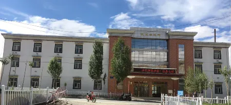 Ali Pulan Town Hotel