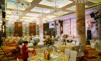 Wyndham Grand Plaza Royale Ningbo