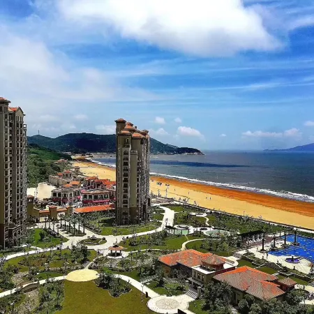 self-cooking seaview apartment