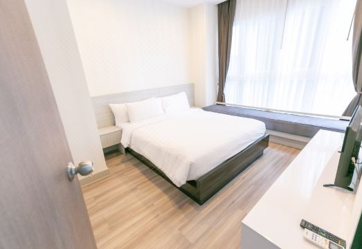 치앙마이 콘도 야외 수영장 사진