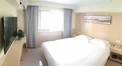 100 Inn Chain Hotel (Lanzhou Jiefangmen Lanzhou University Second Hospital) Hotels in Lanzhou
