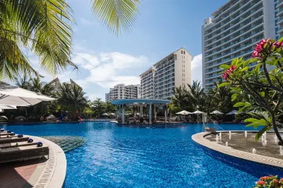 Ramada Plaza by Wyndham Sanya Bay Hotels in Sanya