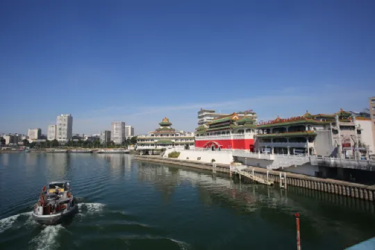 Huatian Chinagora Hotel