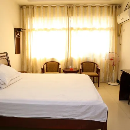 Huguang Hotel