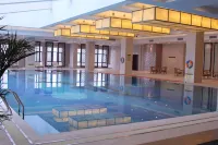 Dongdu Narada Grand Hotel - Pools