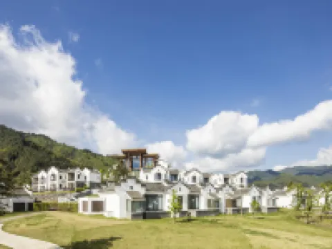 Banyan Tree Huangshan Hotels in Yi County