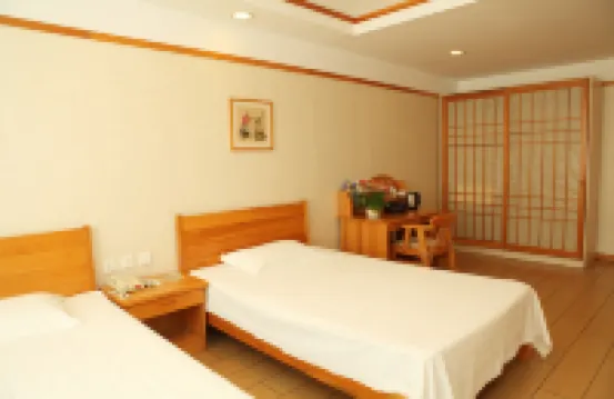 No. 18 Hot Spring Club Hall, Taihuwan Bay, Gaizhou