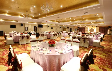 Western Fortune Hotel Nanping Отели рядом с достопримечательностью «Jiufeng Mountain»