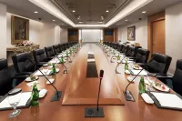Grand Hi-Lai Hotel - Business