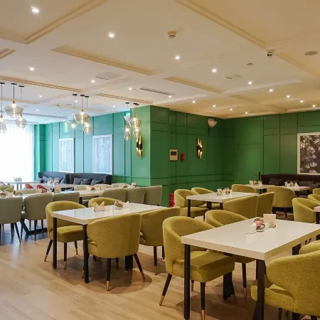 Atour Hotel Harbin Convention and Exhibition Center Отели рядом с достопримечательностью «Хэйлунцзян Инженерный институт»