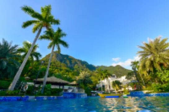 廣州碧桂園金葉子溫泉度假飯店（白水寨店）