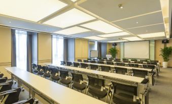 Atour Hotel (Xi'an Gaoxin Jinye Road)