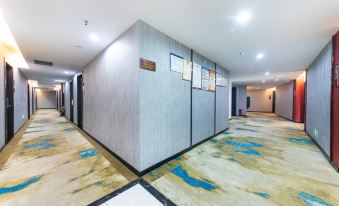 Yijiayi Business Hotel (Chongqing Beibin Road Liujia Wharf)