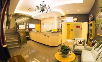 Junyi Chain Hotel (Wuxi Yixing Xushe Town Government)