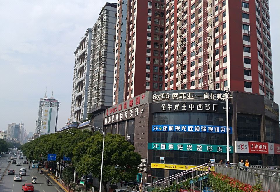 Sunshine Hotel & Serviced ApartmentOver view