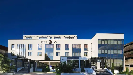 호텔 라브 부코바르
