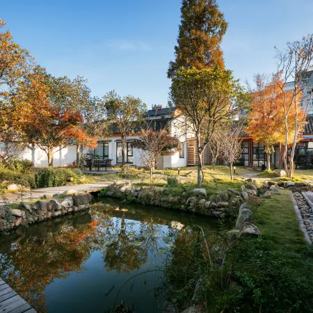 Niao Courtyard