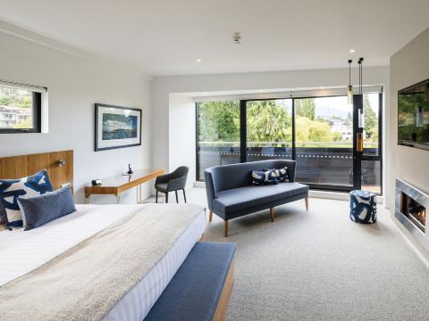 Queenstown Park Boutique Hotel