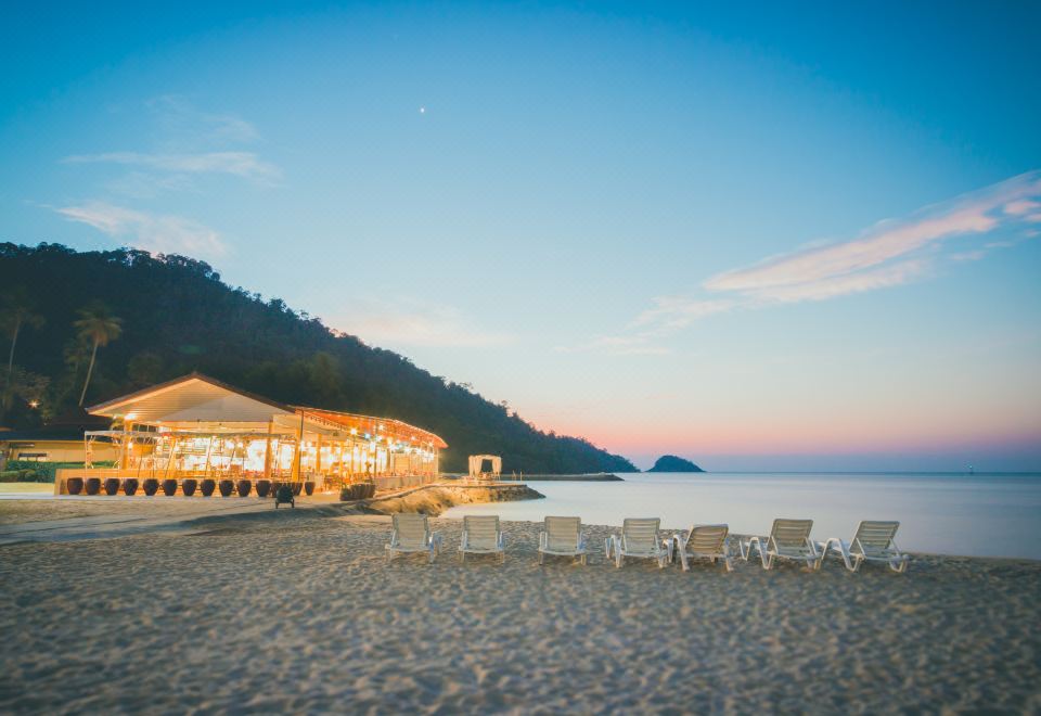 4. 더 아이야푸라 ..