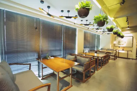 VIMOON  HOTEL Отели рядом с достопримечательностью «Chang'an University Weishui Campus Stacks»