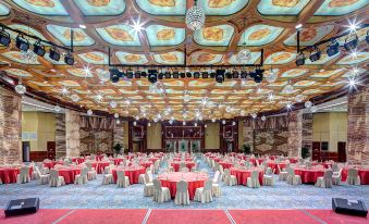 Royal Seaside  Hotel and Hot Springs Xiamen