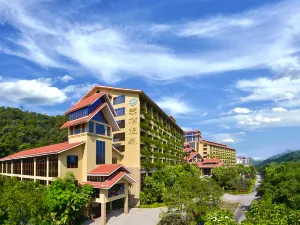 Cloud Nine Hot Spring
