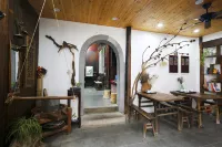 Jingguan Chinese Inn (Huizhou Ancient City)