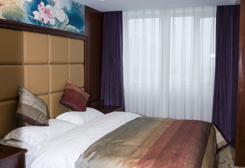 1. 진하이 호텔 칭..