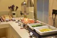 City Comfort Inn