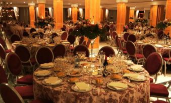 Hotel RL Anibal - Housity