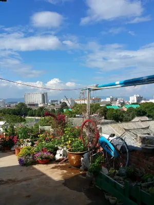 Caoya International Youth Hostel